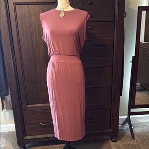 Athleta Sleeveless Mauve Midi/Maxi Dress